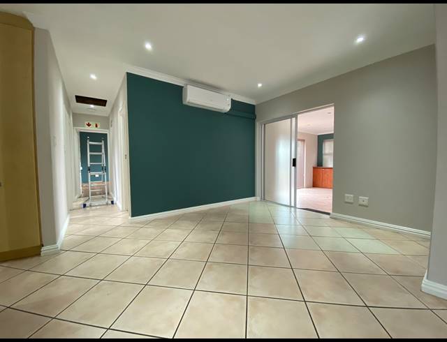 3 BEDROOM FREESTANDING TO LET IN PARKLANDS